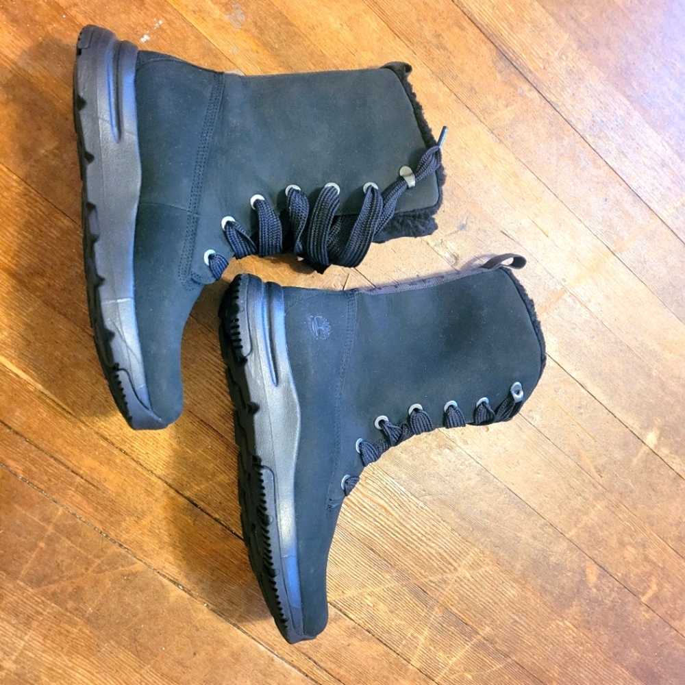 Timberland Black Lace-Up Women's Boots